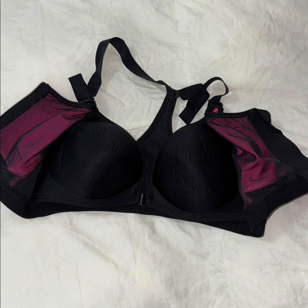 Victoria’s Secret VSX Max Double Close Sports Bra - Picture 5 of 7